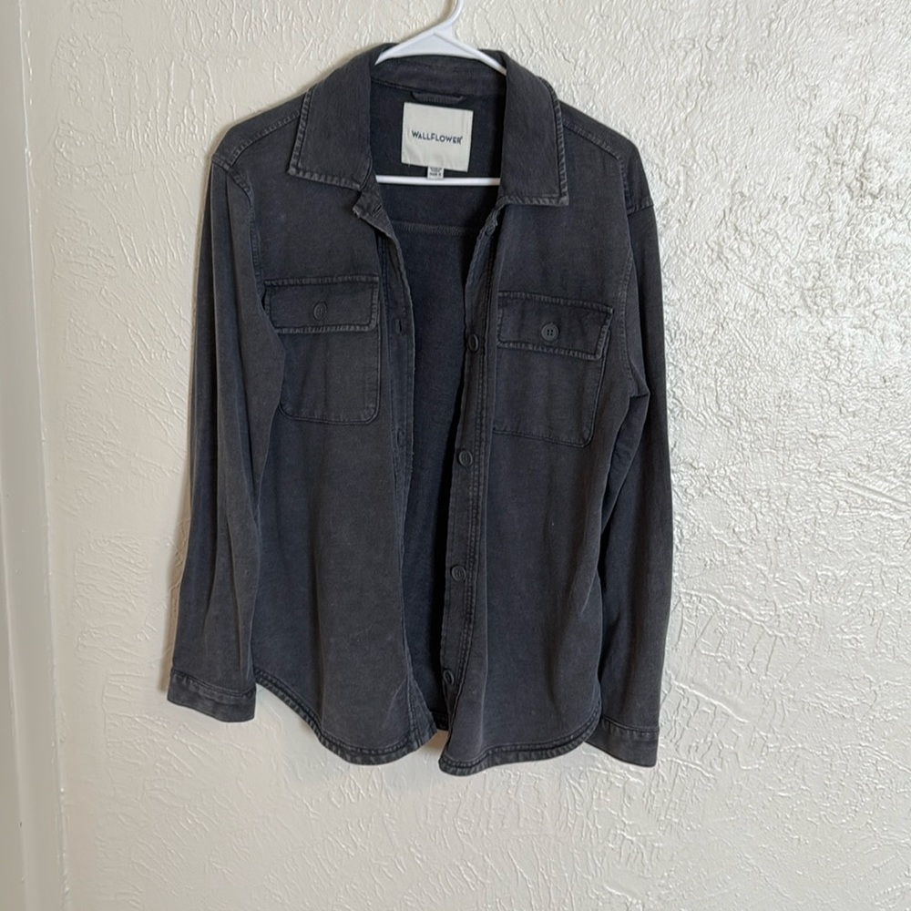 Wallflowers Button Up